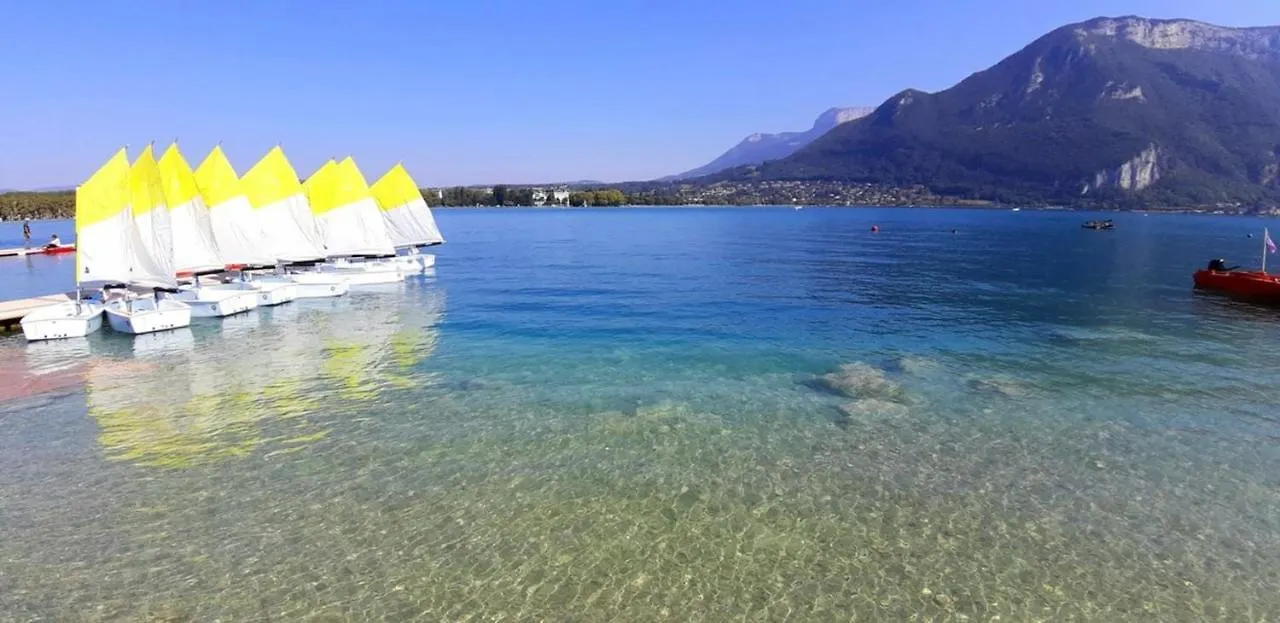Charming Bright T2 Balcony Parking Telework Apartman Annecy